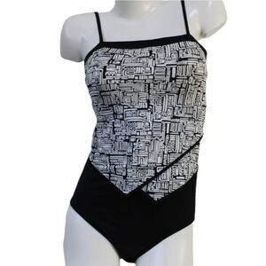 It figures tuxedo style geometric print swim suit size 12